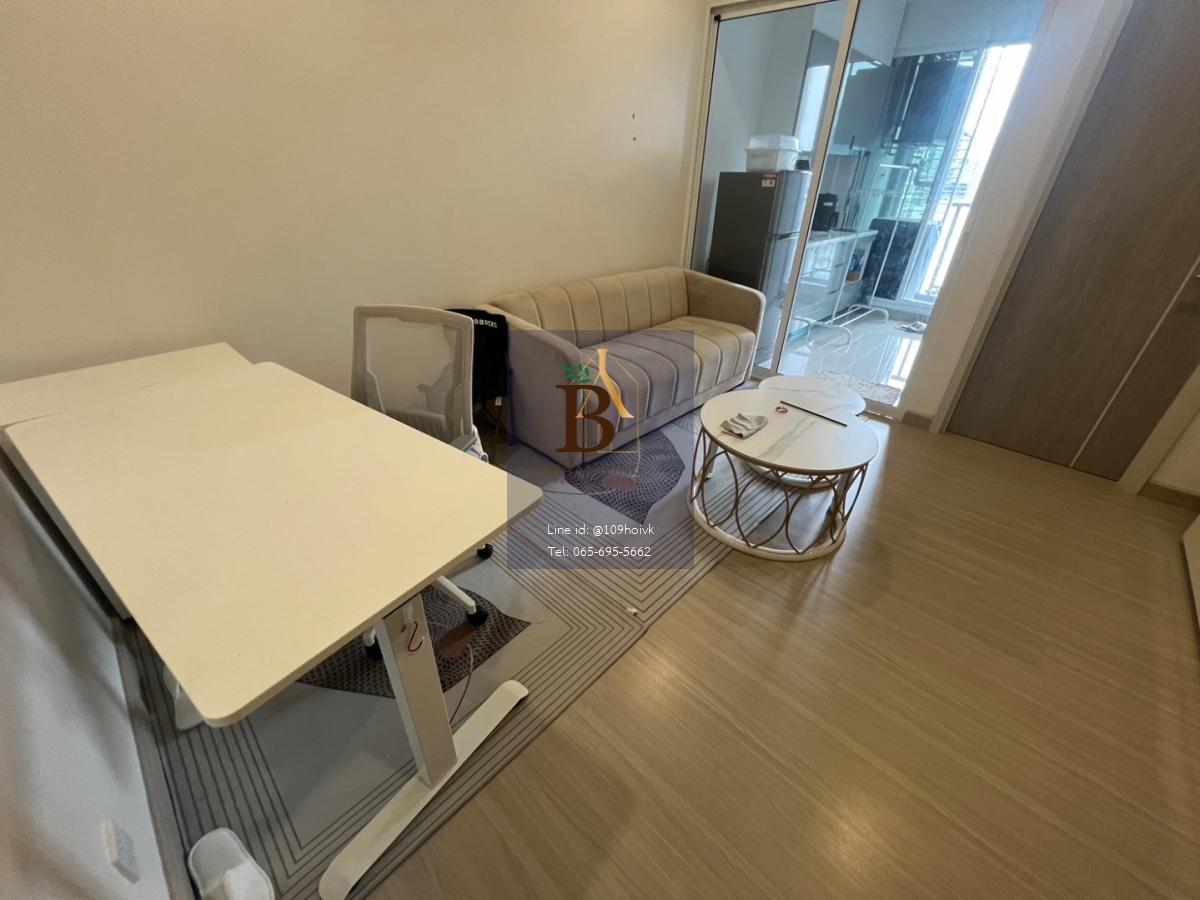 ห้องใหญ่42ตรม. ติดฟิล์มกระจกกันความร้อน