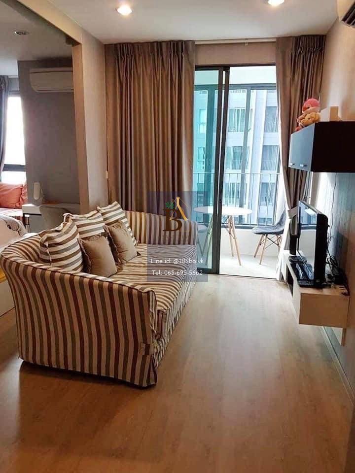 ห้องสวยวิวสระ ชั้นไม่สูงมาก