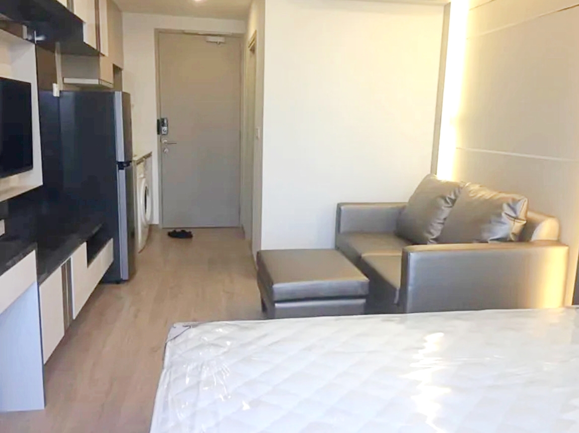 ห้องบิ้วอินให้เช่า คอนโด ไอดีโอ คิว จุฬา สามย่าน