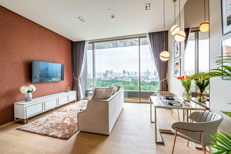 Ultra Luxury 1B1B Condo for RENT Saladaeng One, next to Lumpini Park