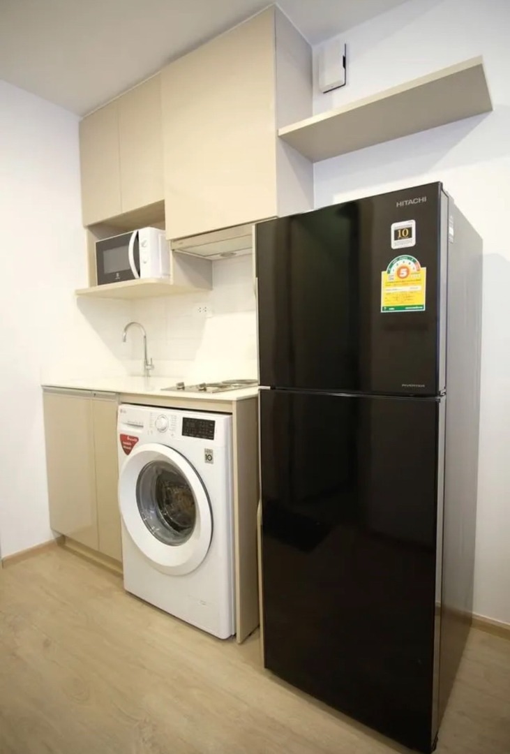 ห้องว่างให้เช่า วิวสระ คอนโดไอดีโอ คิว จุฬา-สามย่าน