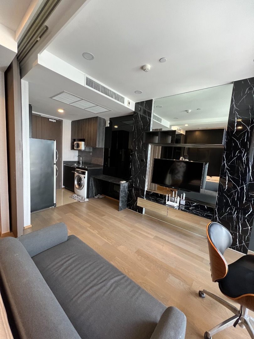 ห้อง 1 bed 30ตรม. Ashton Chula Silom condo