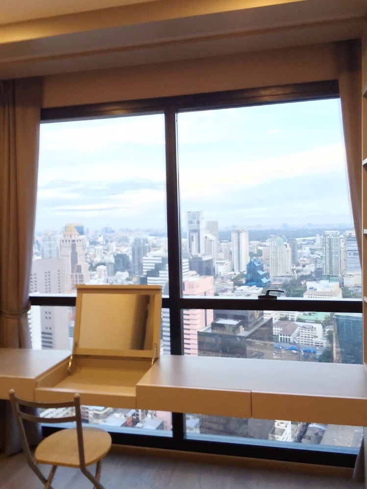 RENT 2Bed Ashton Chula เฟอร์ครบ เห็นวิวสวนลุม