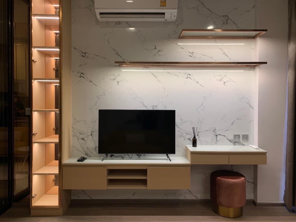 [ แถมฟรีWifi ] คอนโดเพดานสูง ตกแต่งเพิ่มพื้นที่ชั้นลอยวางเตียงเสริมได้