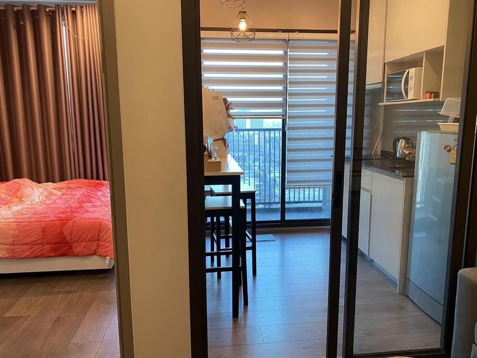 คอนโด ติด  MRTลาดพร้าว Whizdom Avenue บิ้วอินตู้เสื้อผ้าใหญ่!! ที่เก็บของเยอะ 