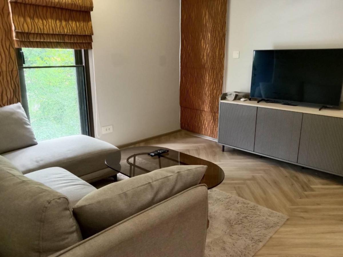 แค่ 5นาทีถึงBTSทองหล่อ คอนโด Minimal Luxury  2-ห้องนอน 61 ตรม. (Chapter ทองหล่อ 25)