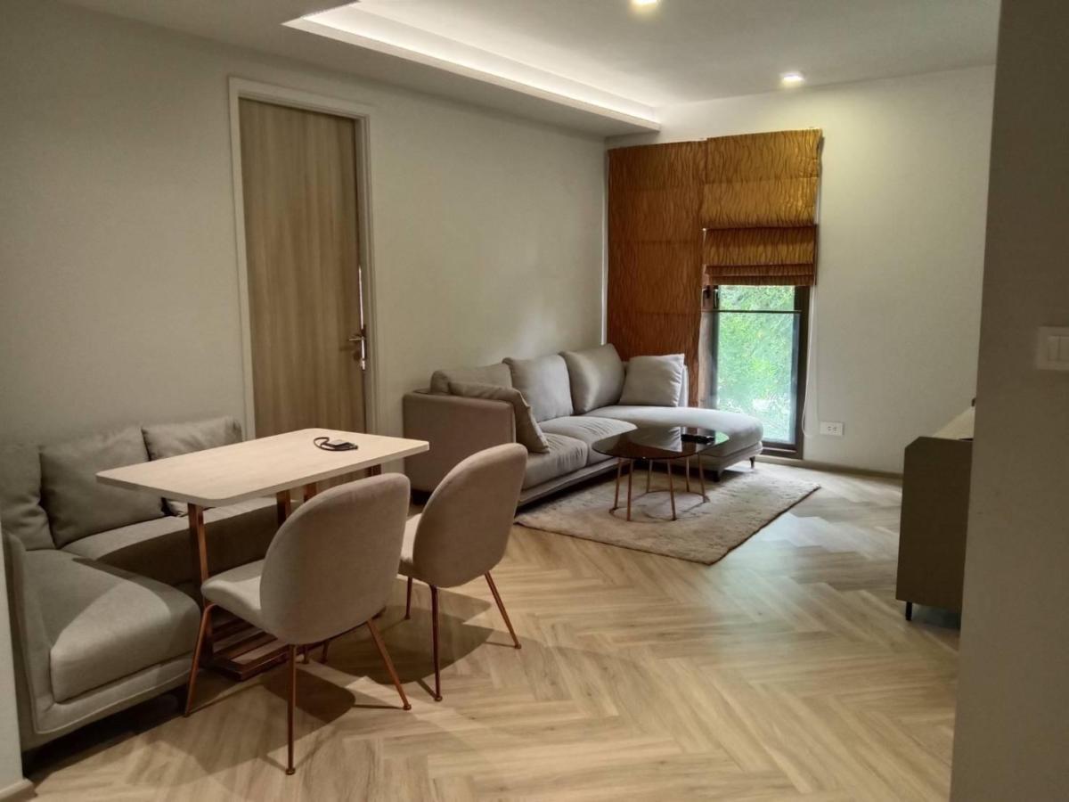 แค่ 5นาทีถึงBTSทองหล่อ คอนโด Minimal Luxury  2-ห้องนอน 61 ตรม. (Chapter ทองหล่อ 25)