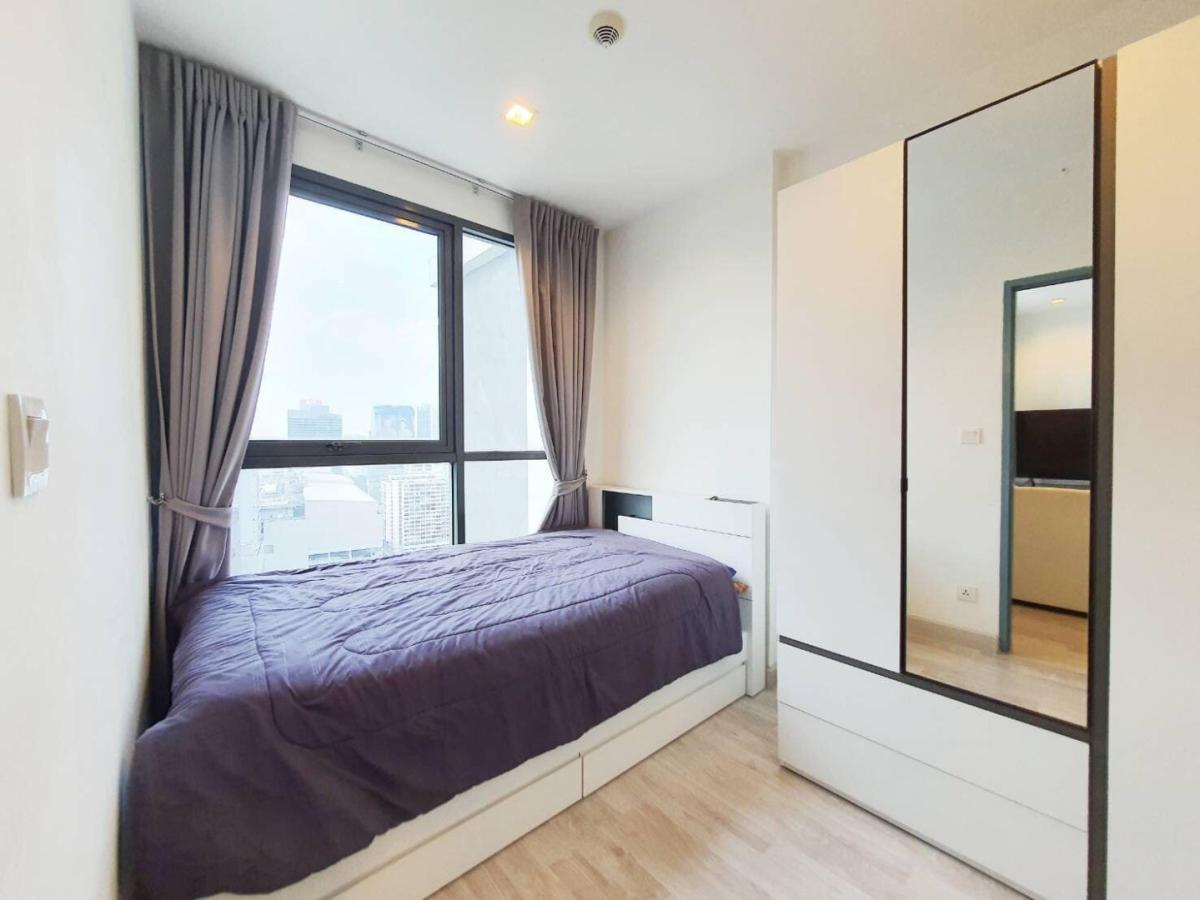  Ideo Mobi พระราม 9 แต่งเฟอร์ครบ มีฟิล์มกันร้อน ขนาด 2-ห้องนอน พร้อมให้เช่า! 