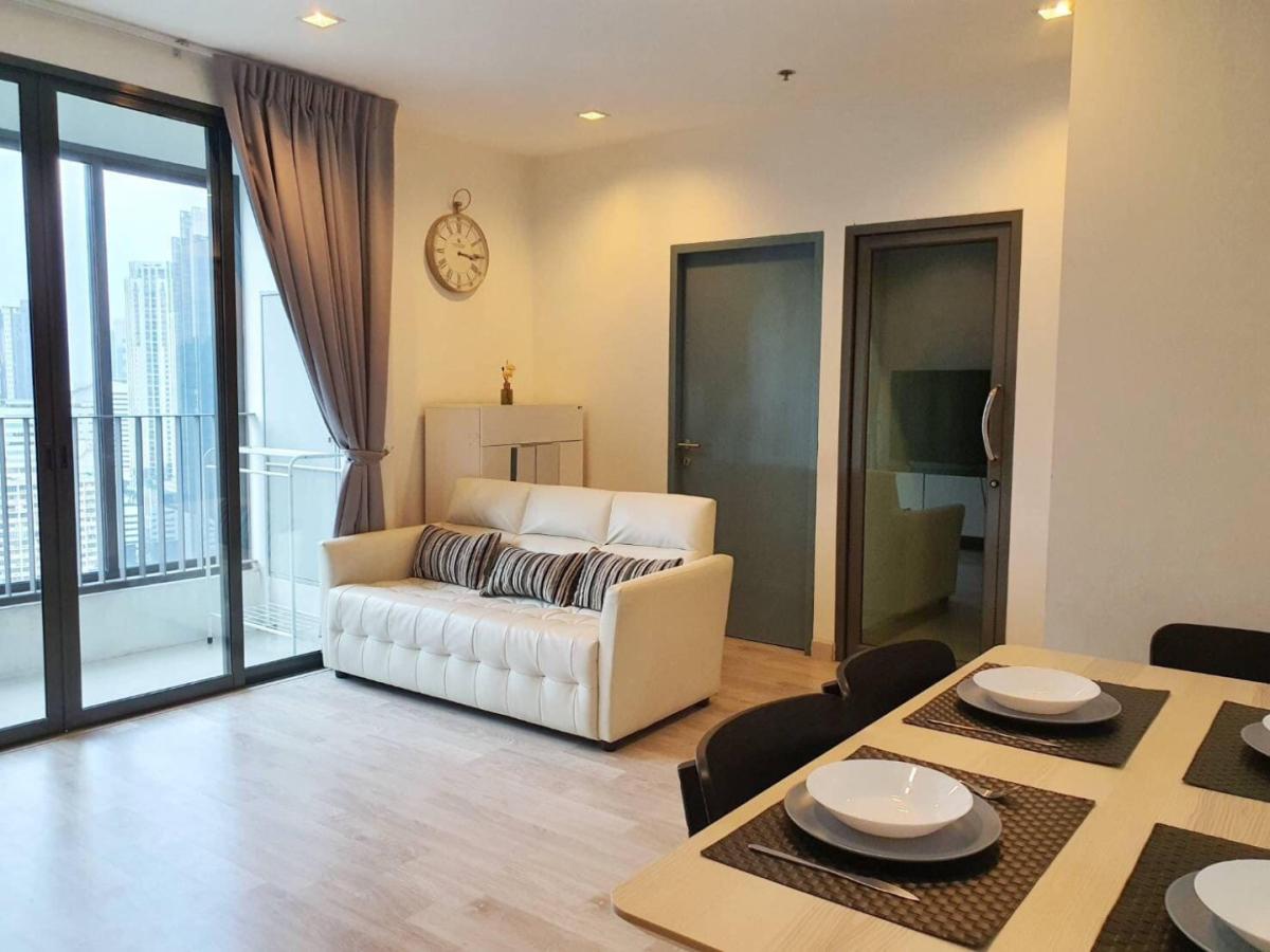  Ideo Mobi พระราม 9 แต่งเฟอร์ครบ มีฟิล์มกันร้อน ขนาด 2-ห้องนอน พร้อมให้เช่า! 