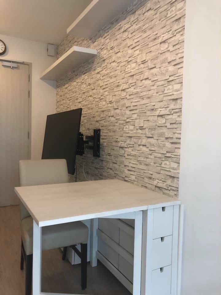 Ideo Q Chula ห้องสตูดิโอ มีครัวแยกอยู่ริมระเบียง พร้อมให้เช่า 