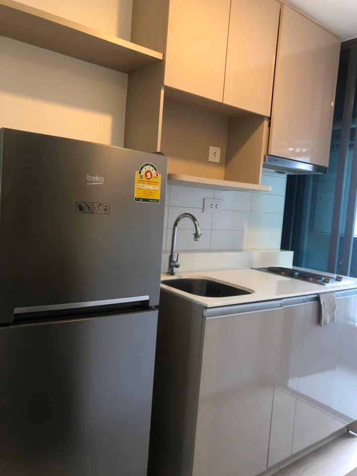 Ideo Q Chula ห้องสตูดิโอ มีครัวแยกอยู่ริมระเบียง พร้อมให้เช่า 