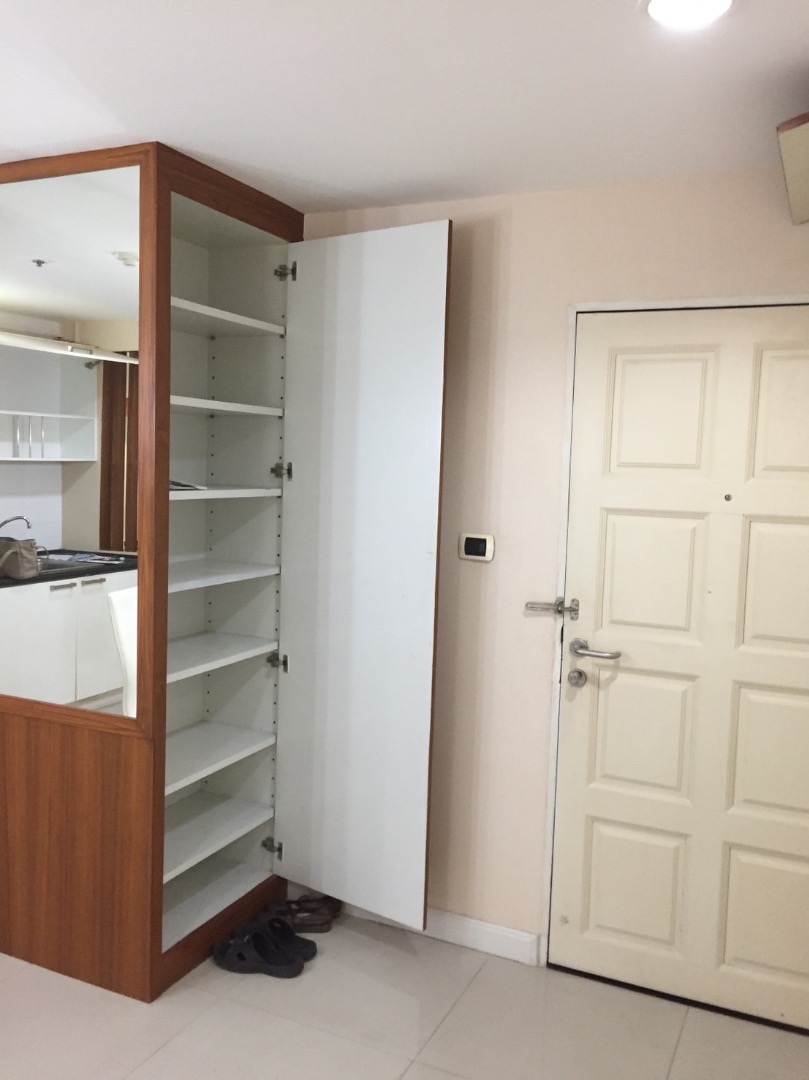 คอนโด 2ห้องนอน ใกล้BTS เซ็นหลุยส์ และ สุรศักดิ์