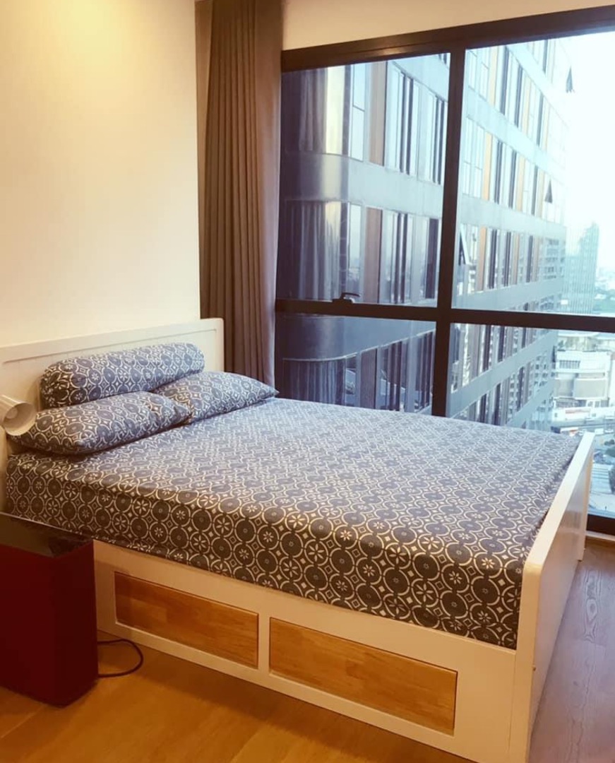 Ashton Chula - Silom