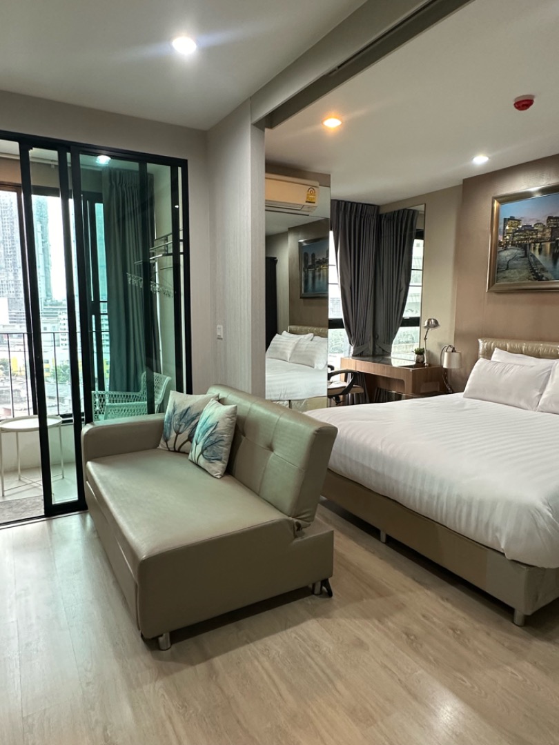 Ideo Q จุฬา ห้องกว้าง เตียงใหญ่6ฟุต