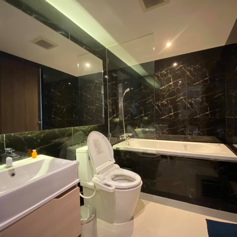 Altitude Samyan silom