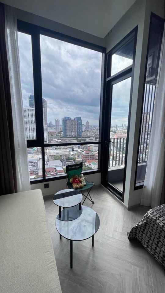 Chapter Charoennakhorn-Riverside