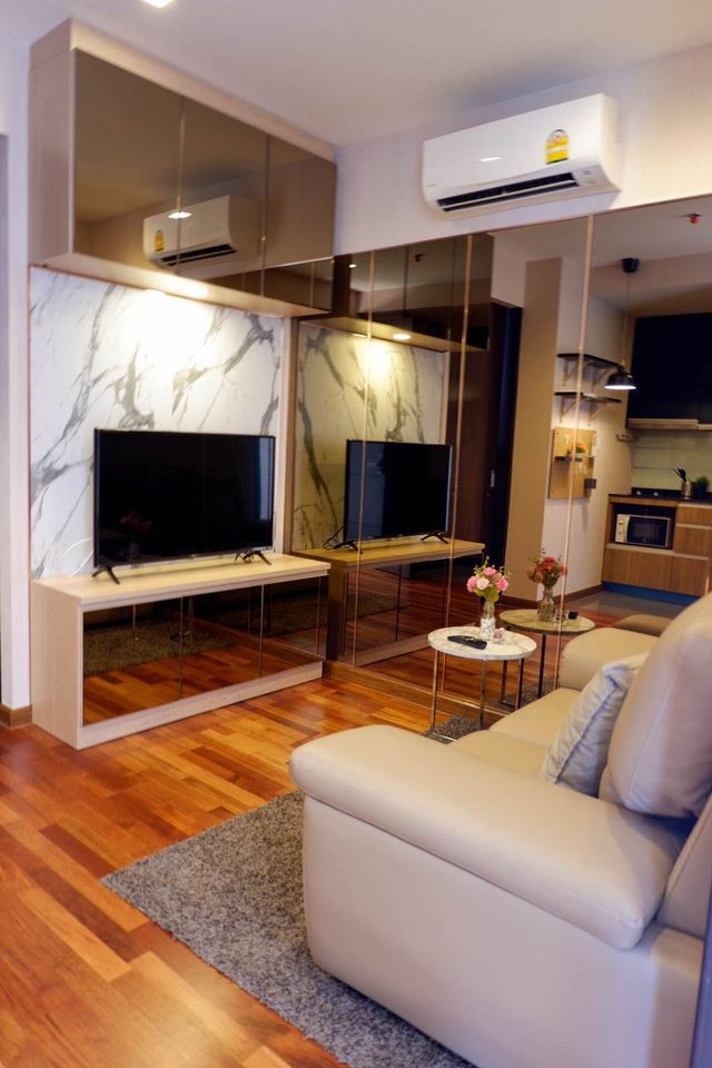 Wish Signature Midtown Siam เดินไปสยามได้ ใกล้BTS ไม่ต้องข้ามถนนก็ถึงคอนโด  