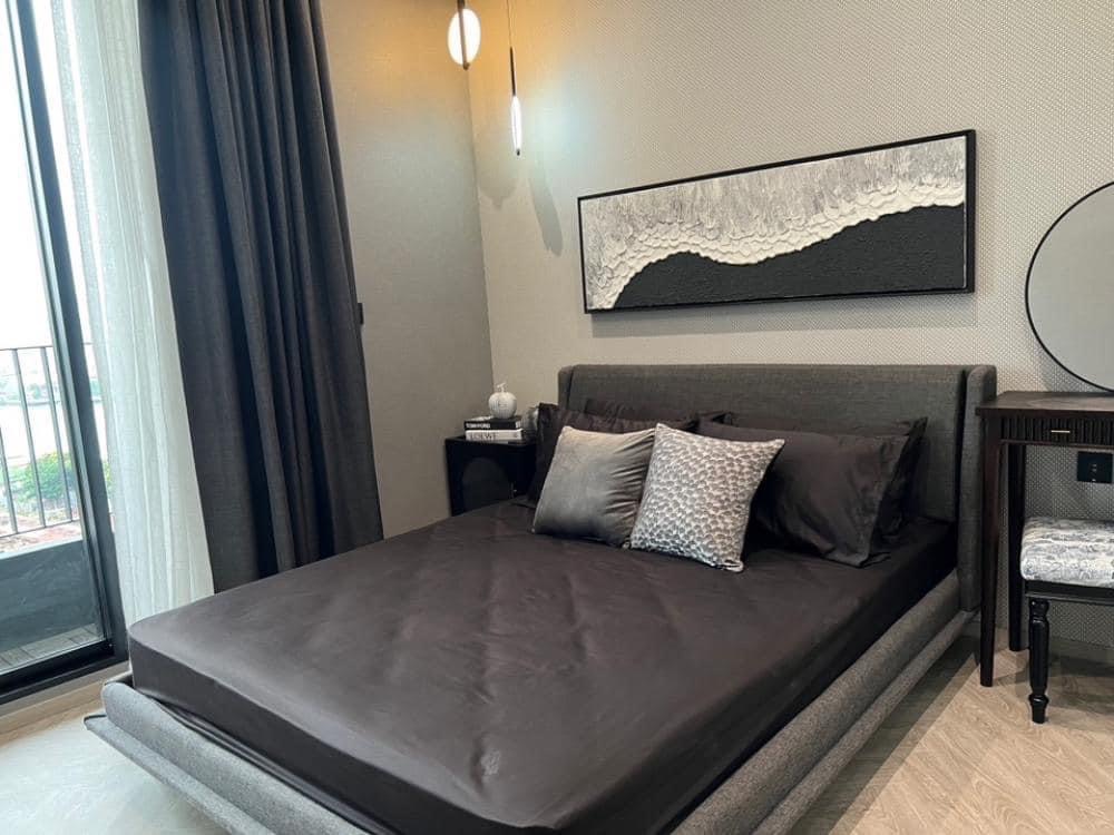 Chapter Charoennakhorn-Riverside