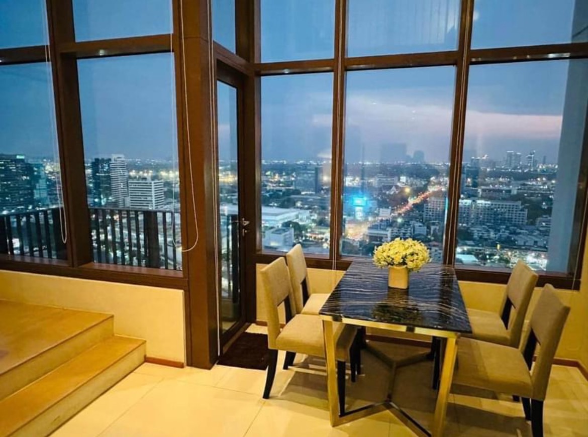 FOR RENT Condo The Emporio Place , Sukhumvit 24 