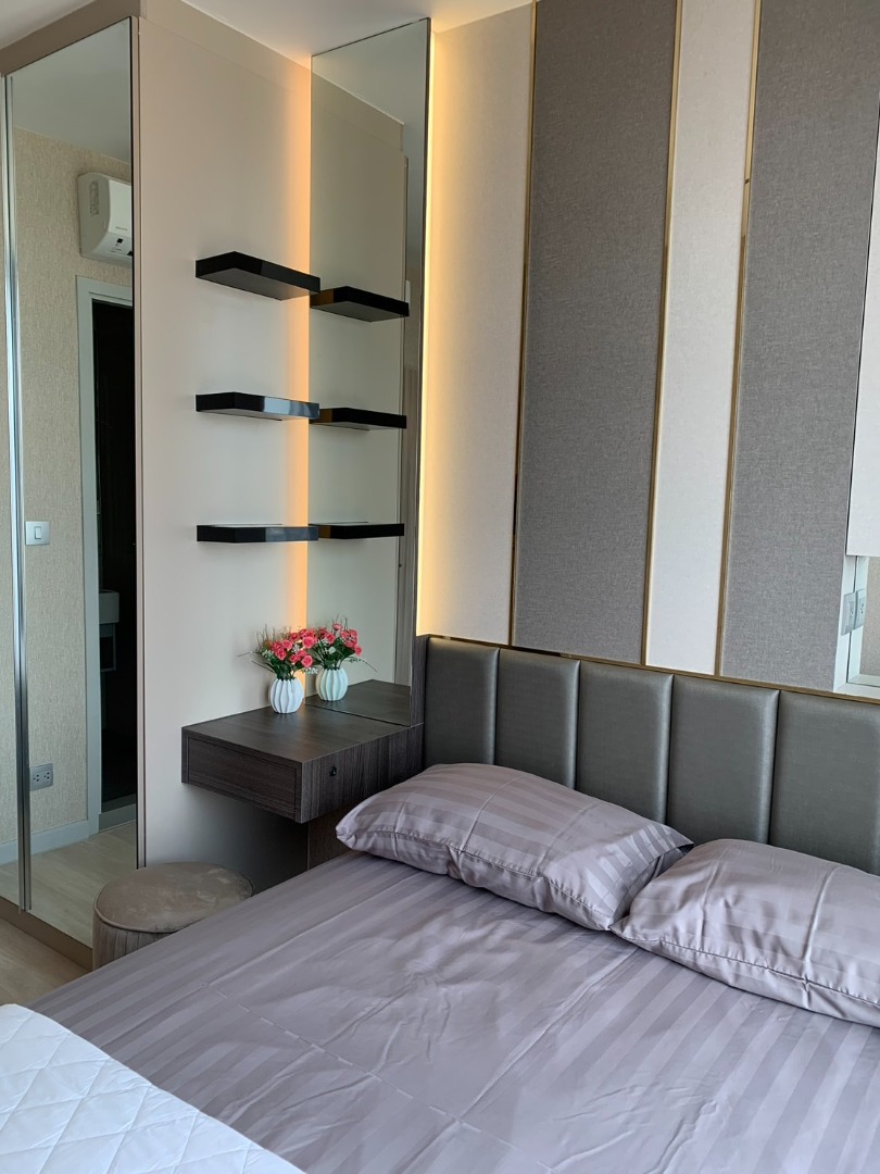 Knightsbridge Prime Sathorn