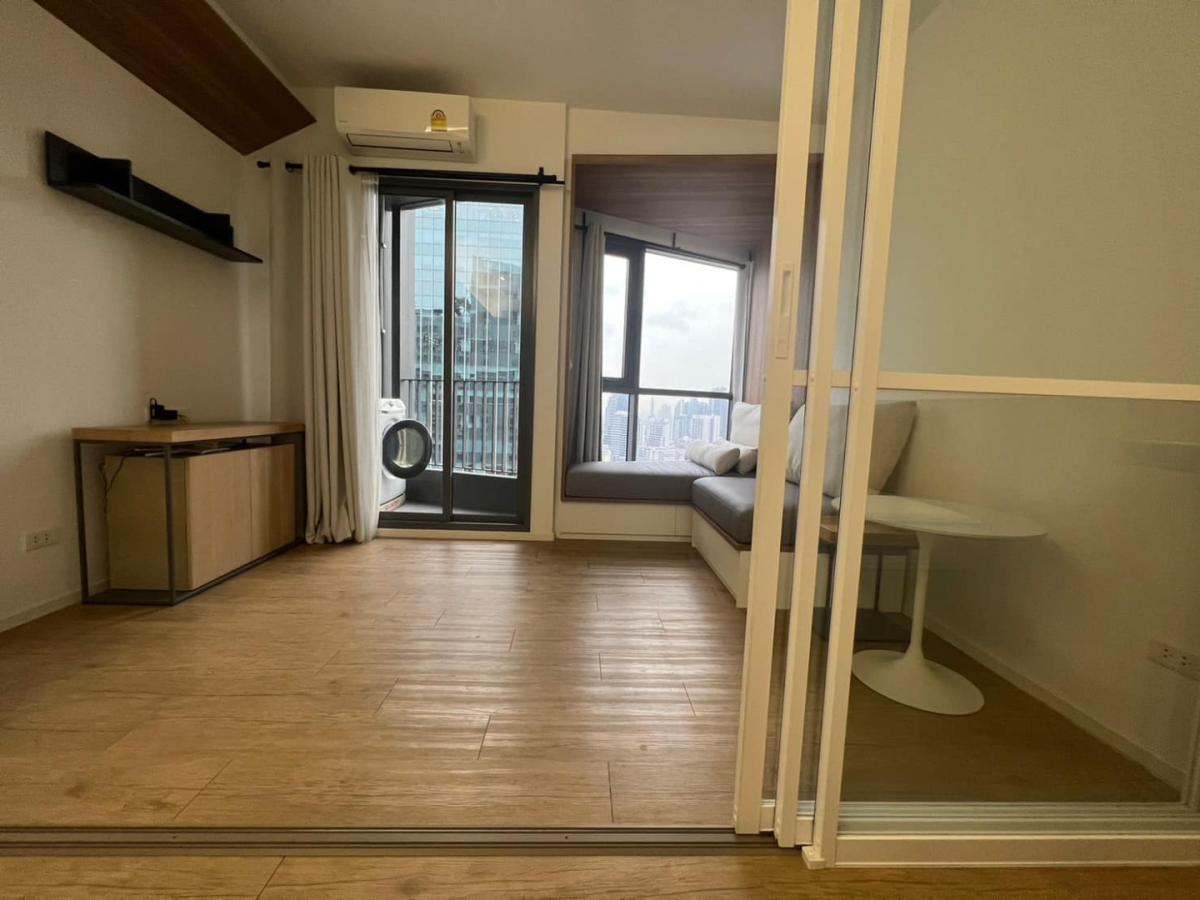 ขาย **คอนโด Triple Y Residence** สามย่านมิตรทาวน์