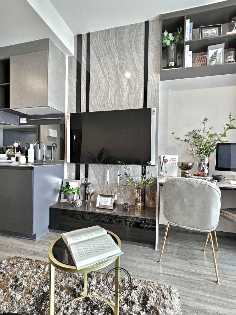 ห้องแต่งสวย Built-in จัดเต็ม แดดไม่ร้อนอยู่สบาย 