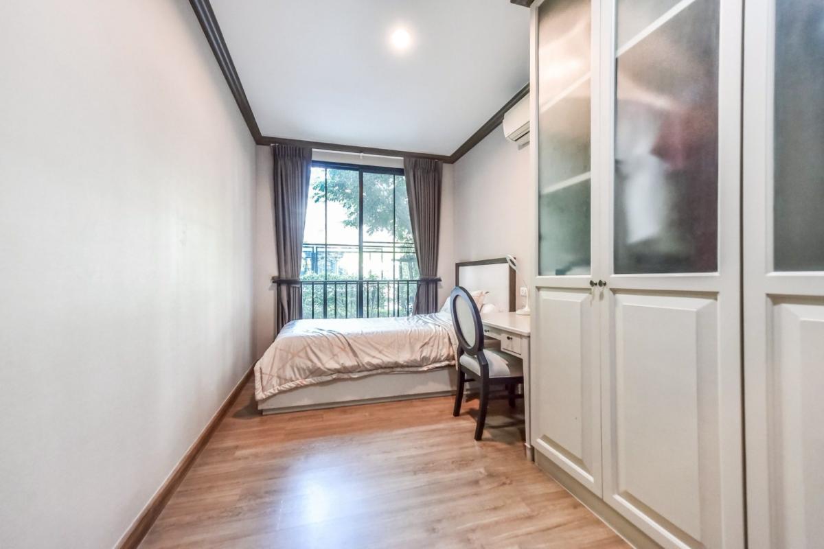 Low-rise 2 Bedroom 🛀1 Bathroom (with a bathtub)