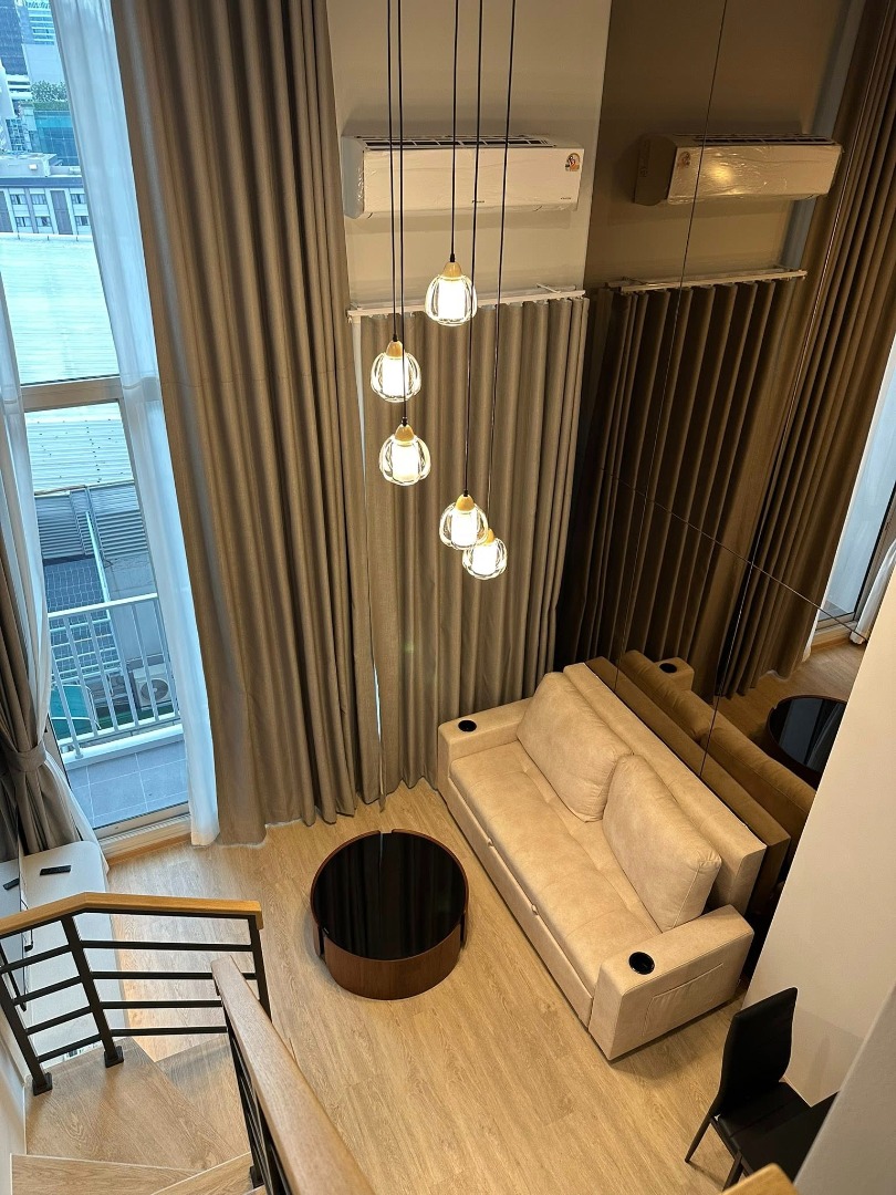 𝐂𝐮𝐥𝐭𝐮𝐫𝐞 𝐂𝐡𝐮𝐥𝐚 1 BED Duplex unit for rent 