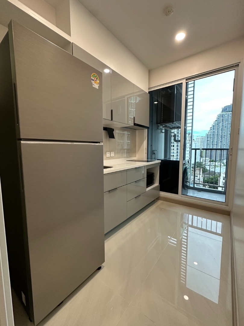 มีโซฟาเบด ห้องใหญ่42ตรม. แต่งบิลอิ้นสวย