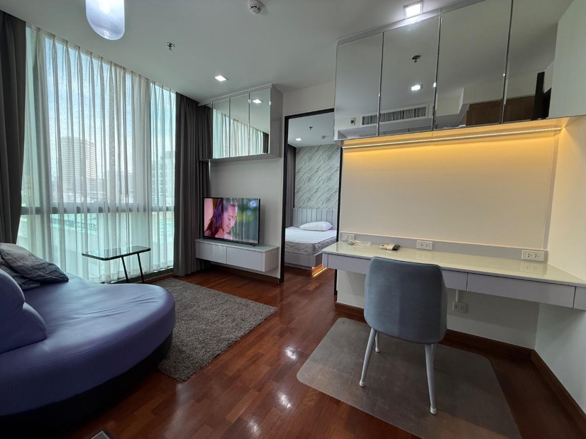 มี Private Lift ส่วนตัวส่งถึงหน้าห้อง 1ห้องนอน 33ตรม. เฟอร์ครบ 
