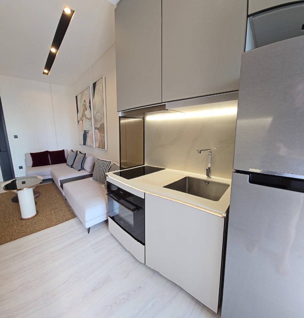 1 Bedroom built-in design, near ARL Phayathai