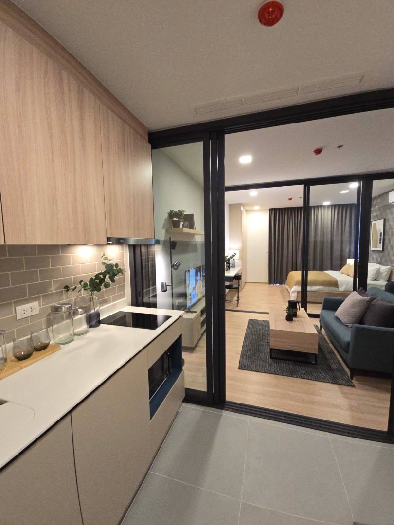 1 Bedroom with Great City View
