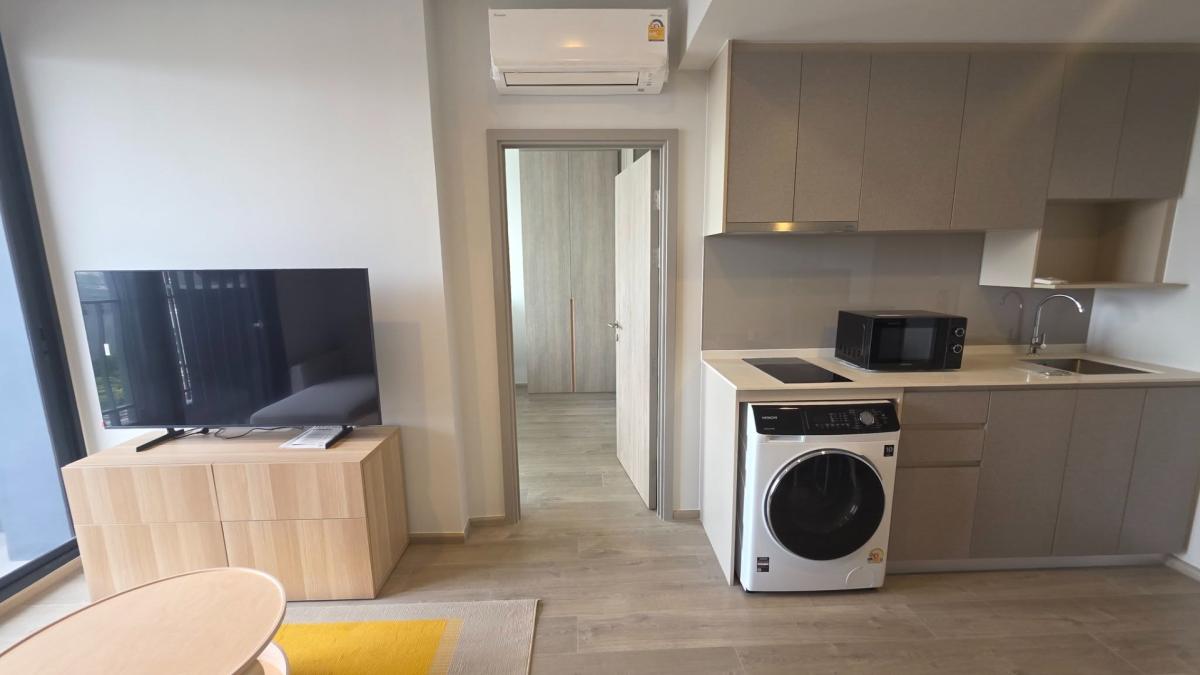 1-Bedroom Condo for Rent Prime Location Near Lumphini Park
