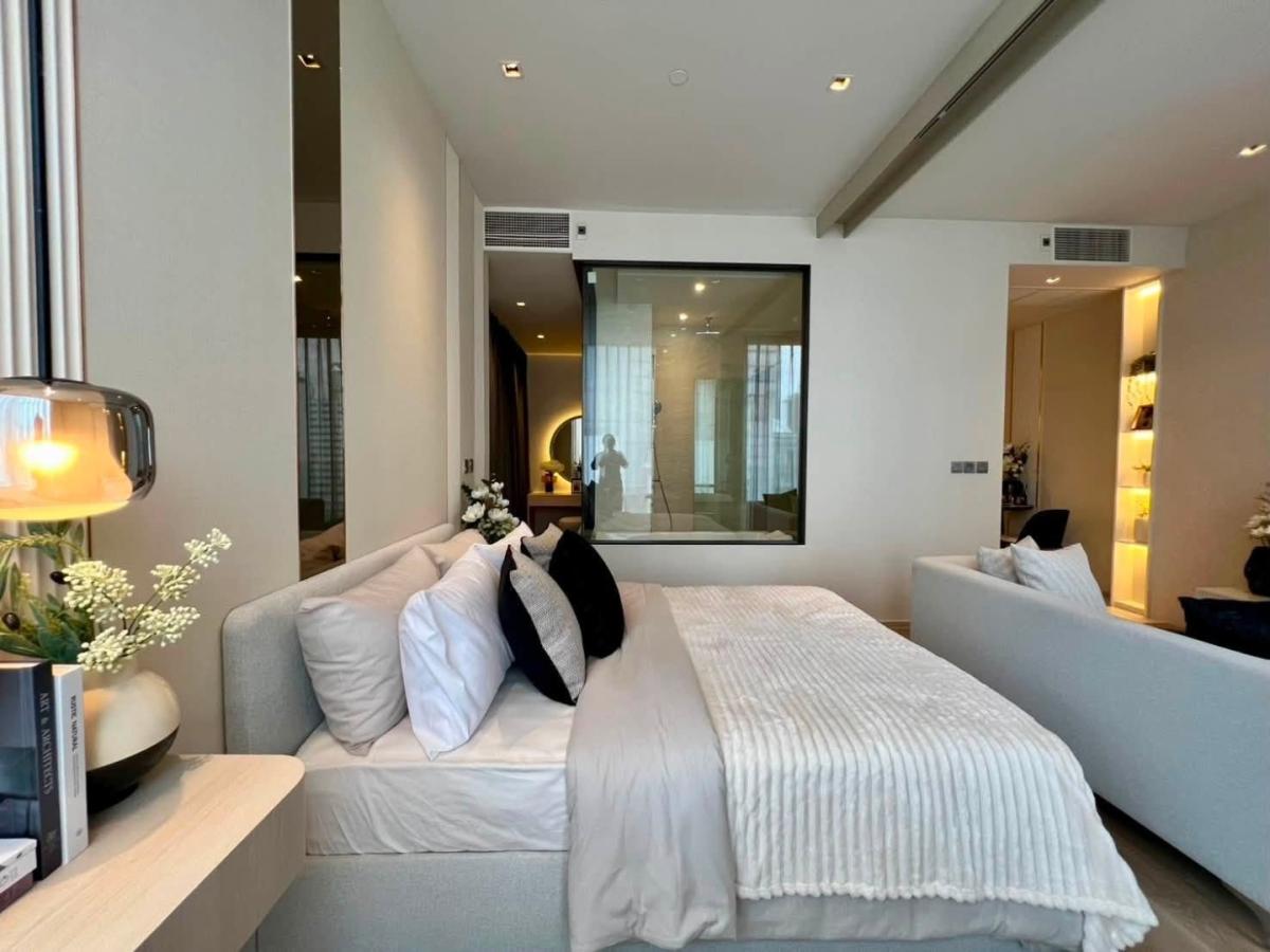 𝐀𝐬𝐡𝐭𝐨𝐧 𝐒𝐢𝐥𝐨𝐦 1-Bedroom 50sqm, with bathtub