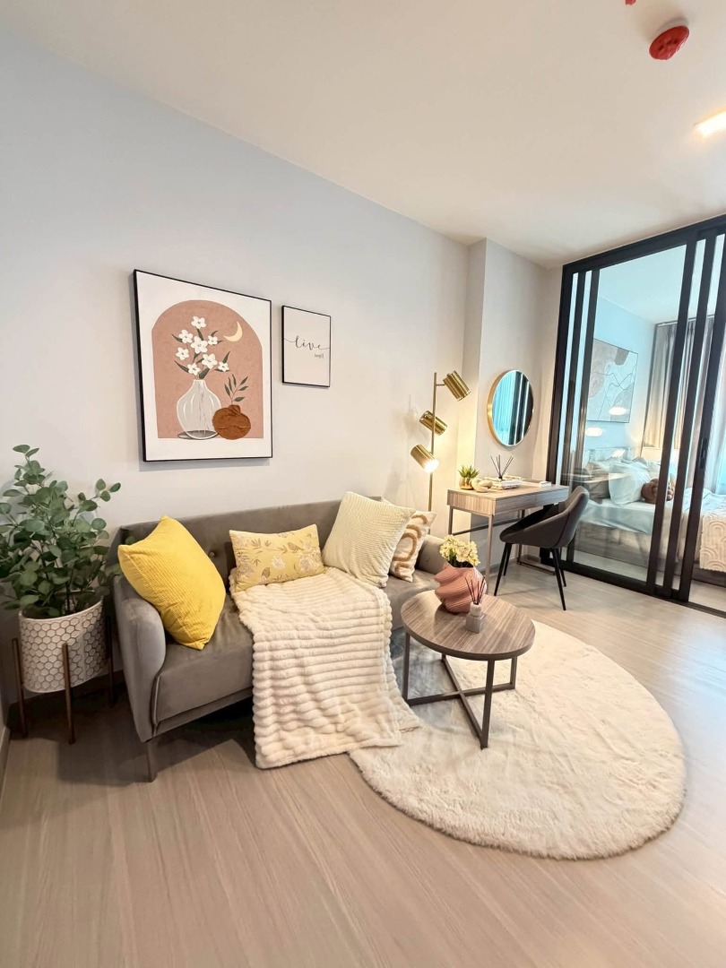 Life Sathorn Sierra ห้องแต่งครบ 