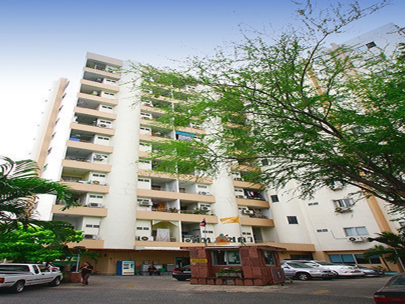 พีท-รัชดา-คอนโดมิเนียม