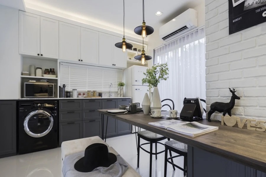 Villaggio-Bangna-Theparak