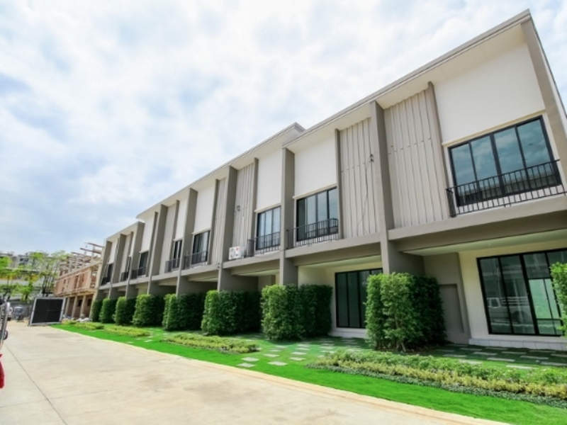 Cher-Wongwaen-Sathorn