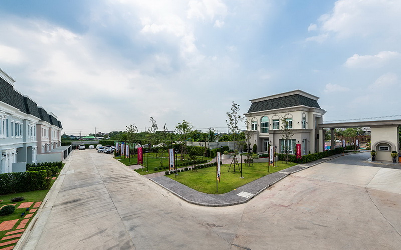 British-Place-Pinklao-sai-5