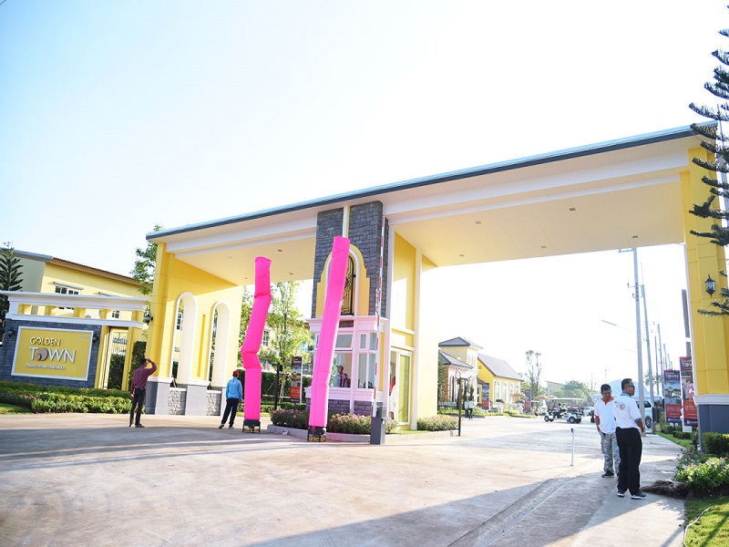 Golden-Town-Phaholyothin-Lumlukka