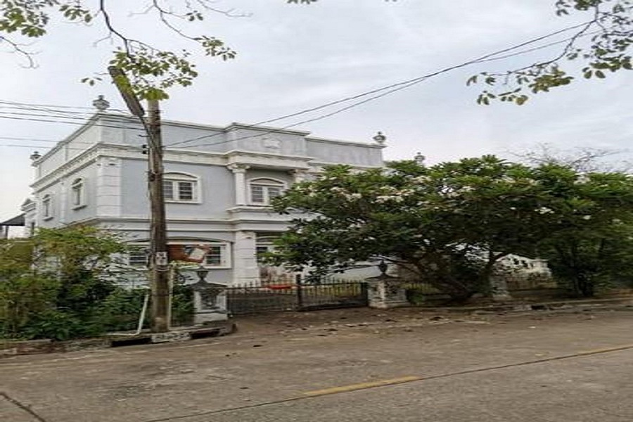 หมู่บ้านชิชา-คันทรี-คลับ