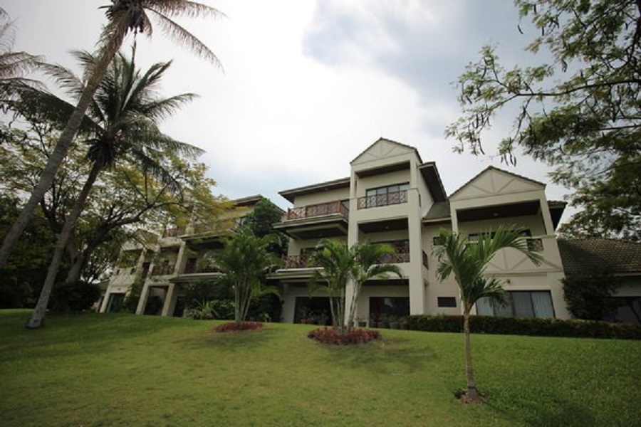 Palm-Hills-Condominium