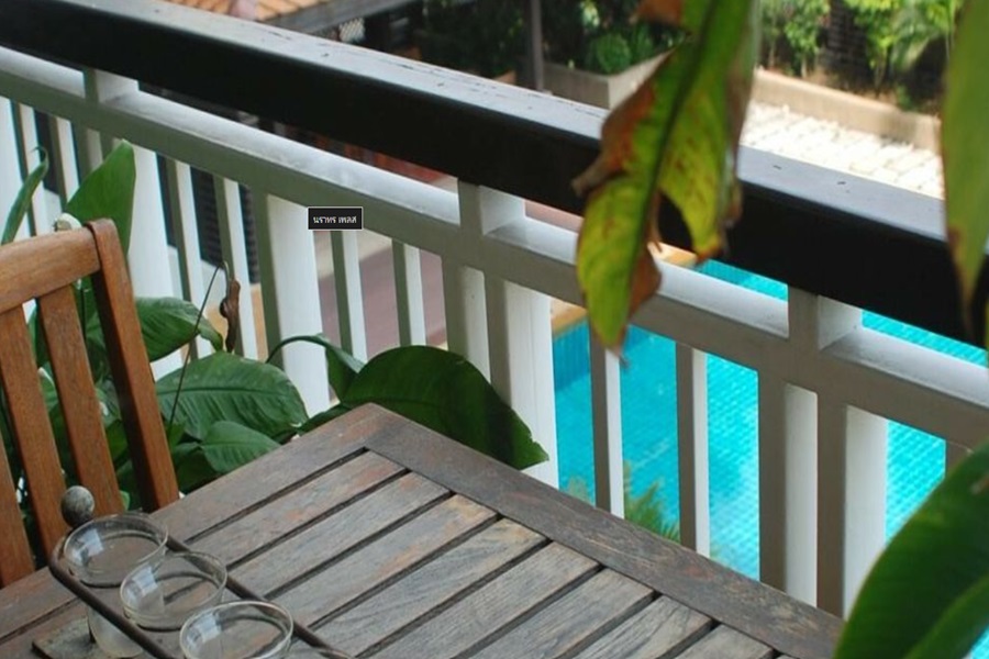 นราทร-เพลส