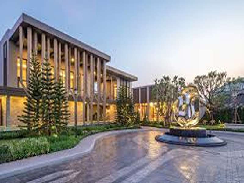 Grand-Bangkok-Boulevard-Petchkasem-Kanchana